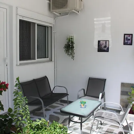 Apartment Lena In Hanioti