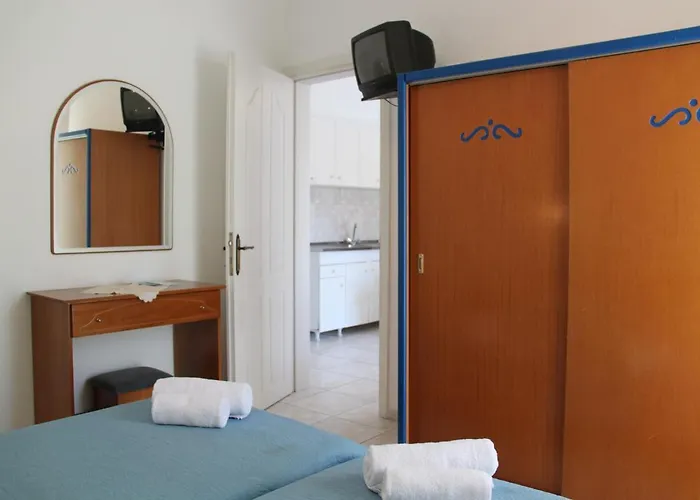 Lena In Apartamento *